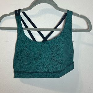 GREEN LULULEMON ENERGY BRA!